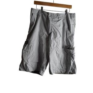 Grey lightweight 100% cotton Men's Cargo Shorts Sz 34 flat front Wear First